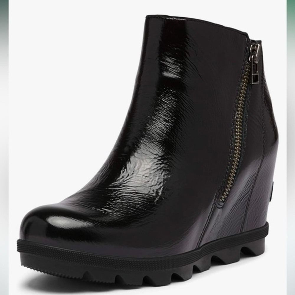 Sorel Women's Joan of Arctic Wedge II ZIp Boot - Light Rain - Waterproof - Black